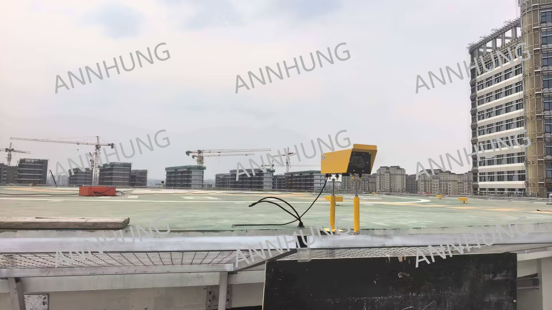 Aktueller Firmenfall über Installationsfall – CHAPI Heliport Approach Path Indicators