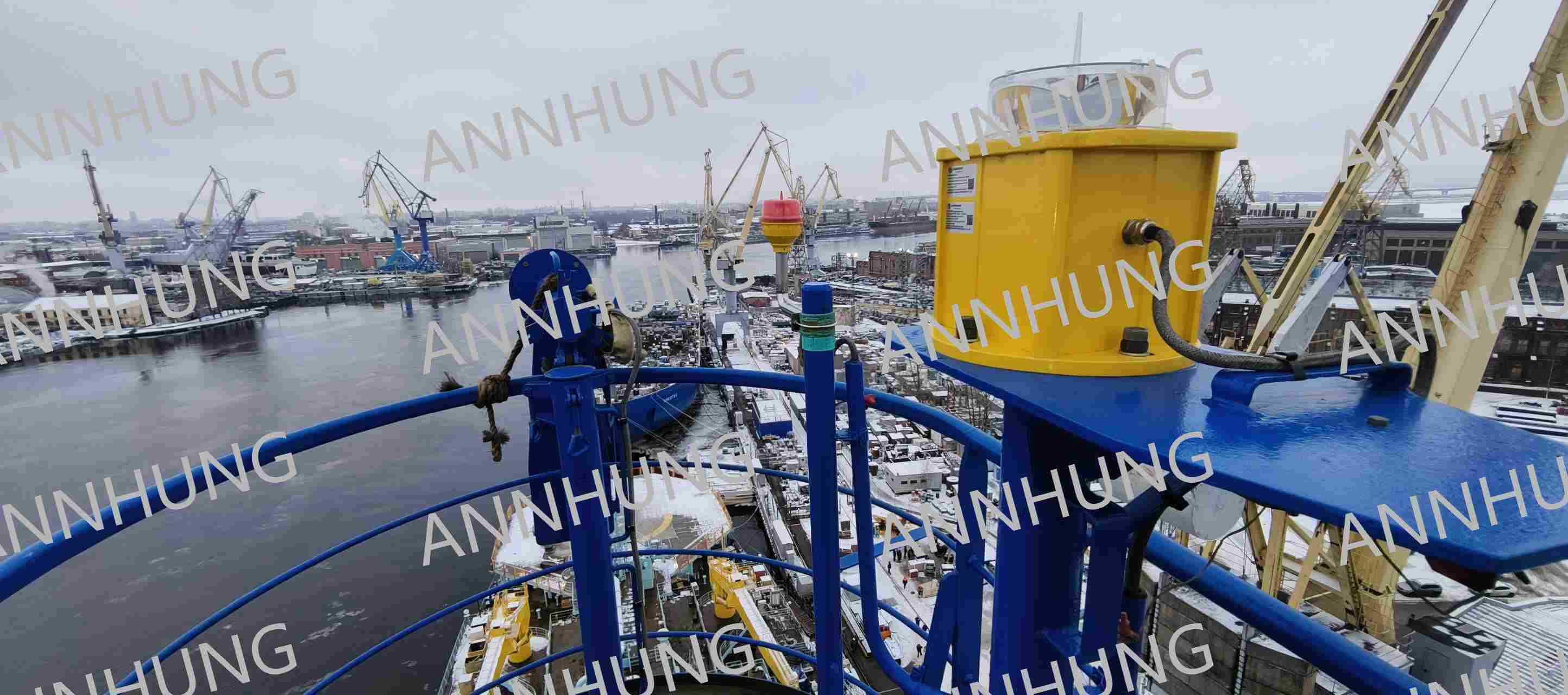Aktueller Firmenfall über Helideck Lighting Case: AH-HP-I, AH-HP-F1, AH-HP-B1 & AH-LI-B2 System on Ship Deck