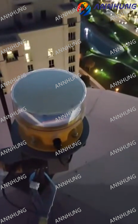 Aktueller Firmenfall über High-rise Residential Building Obstruction Light Case: AH-MI-B2(L) Medium-intensity Type B